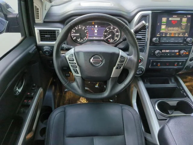 Used 2020 Blue Nissan SL image 12