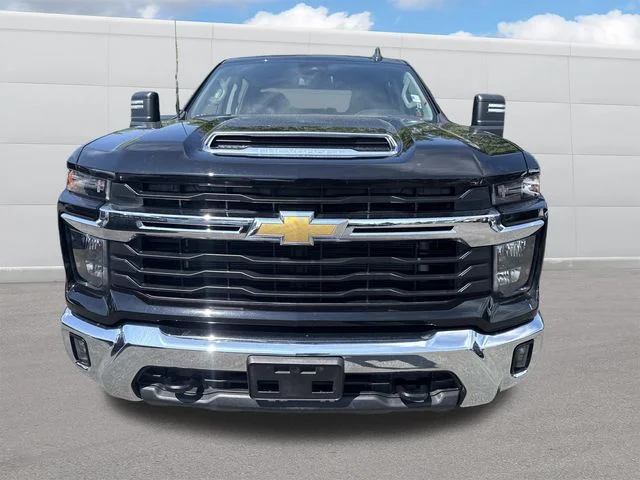 Used 2025 Black Chevrolet LT image 12