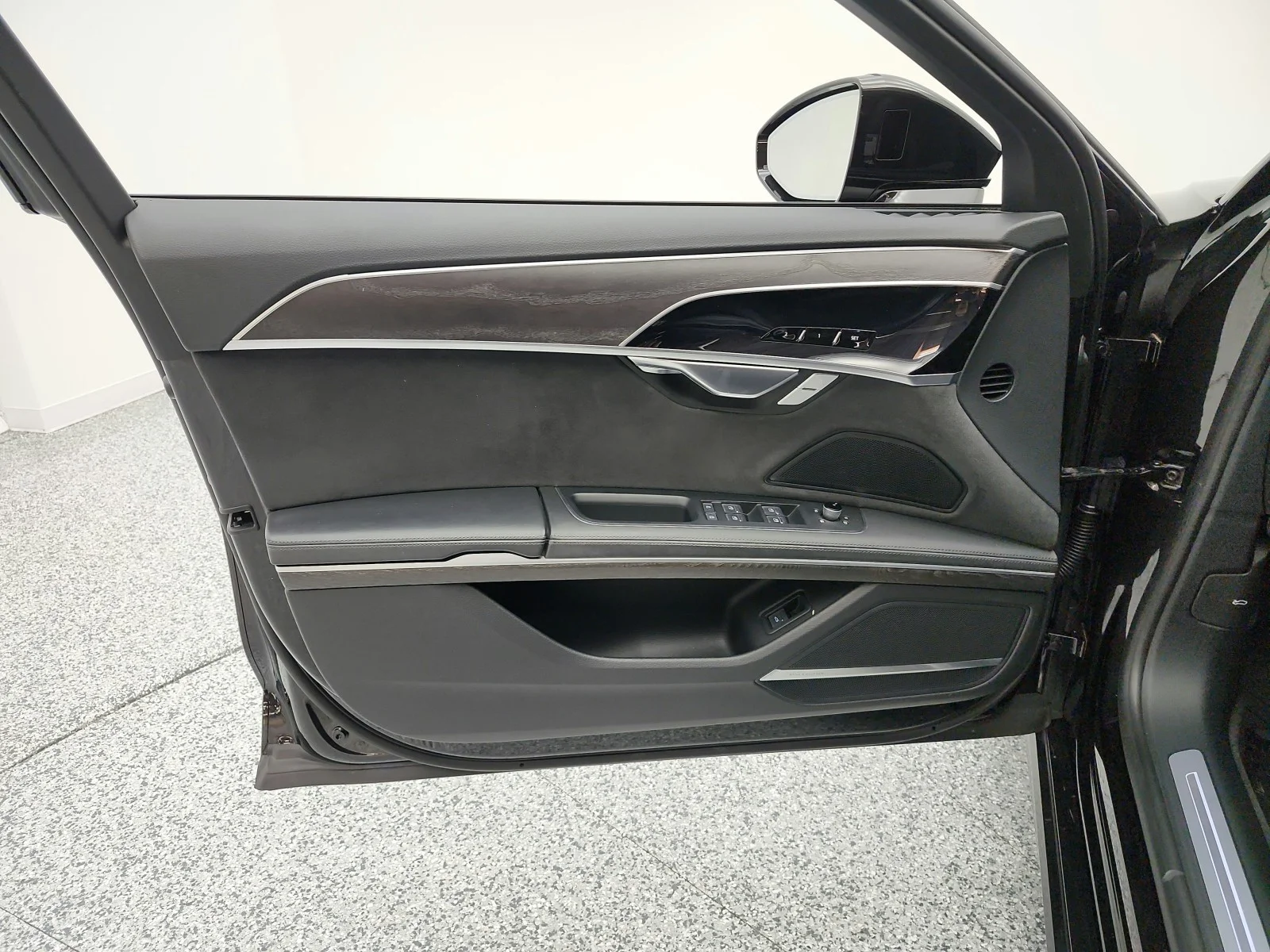 Used 2022 Vesuvius Gray Metallic Audi L 55 TFSI quattro image 12