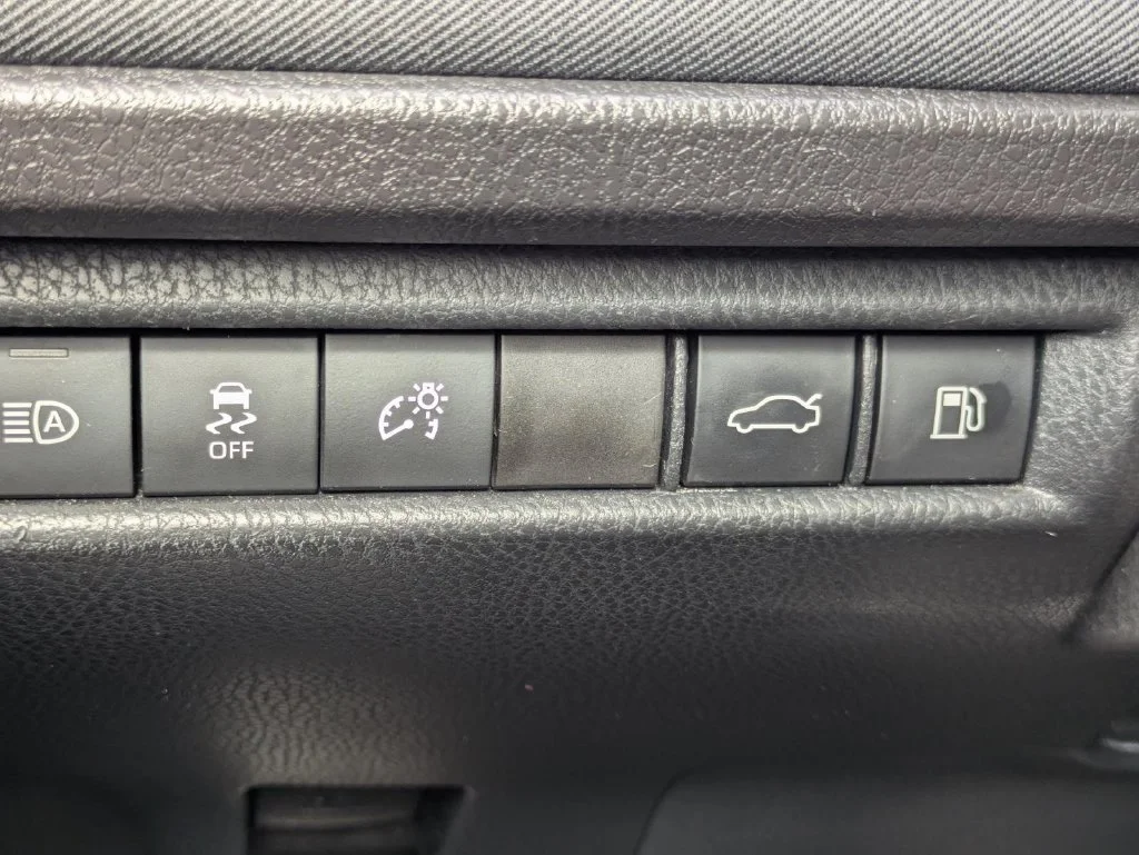 Used 2025 White Toyota LE image 23
