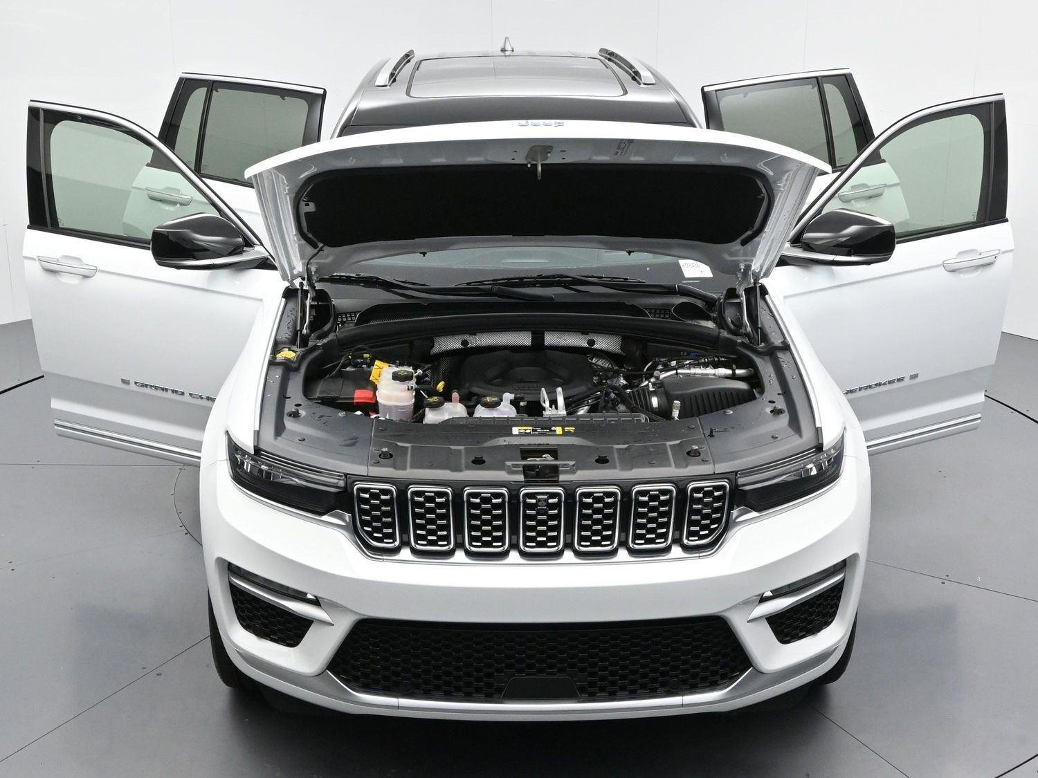 Used 2022 Bright White Clearcoat Jeep Summit image 47
