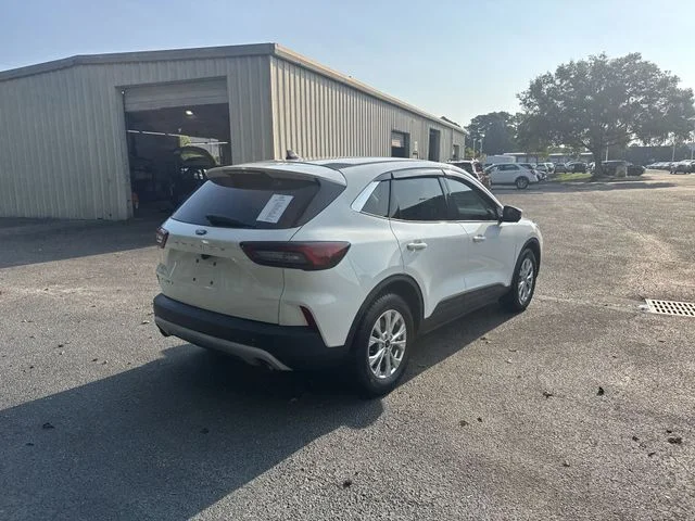Used 2023 White Ford Active image 5