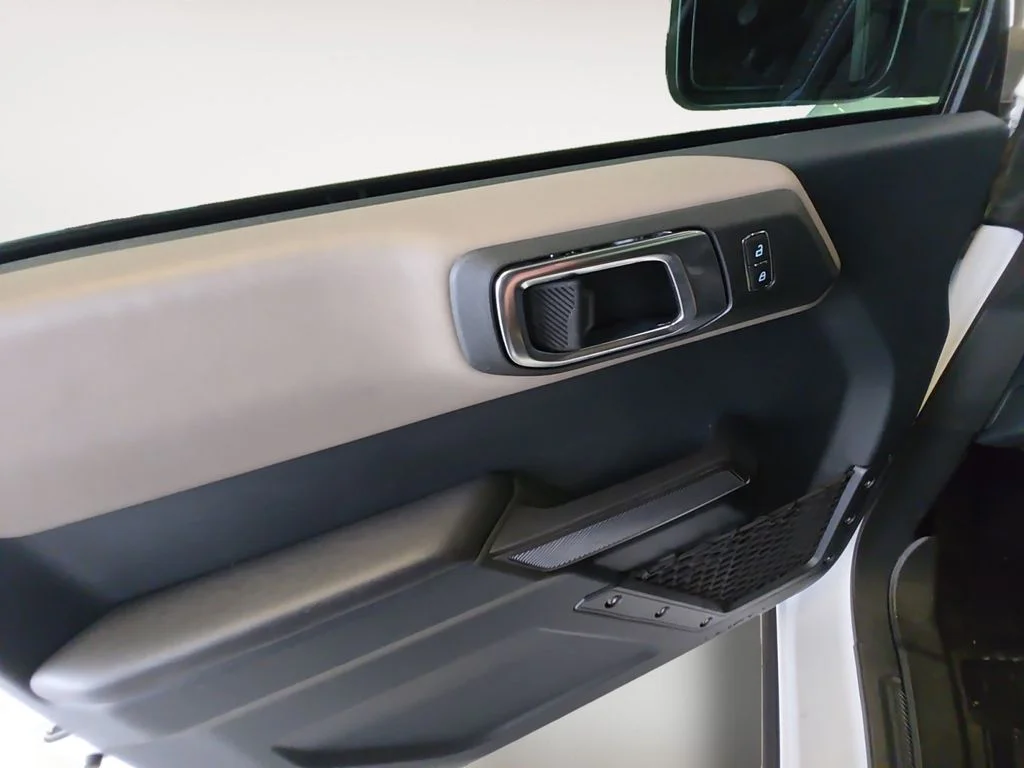 Used 2024 White Ford Wildtrak image 10