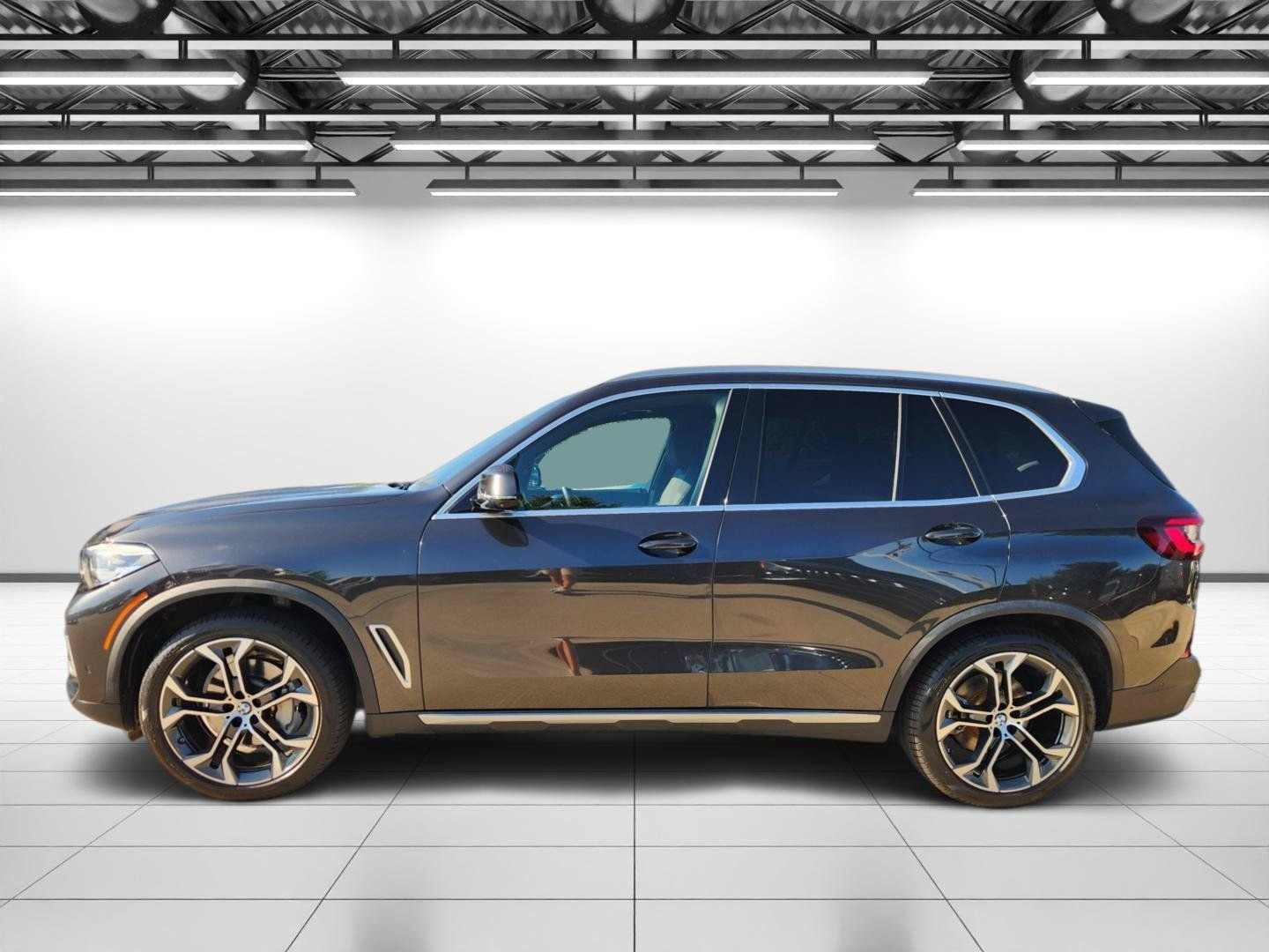 Used 2021 Dark Graphite Metallic BMW sDrive40i image 6