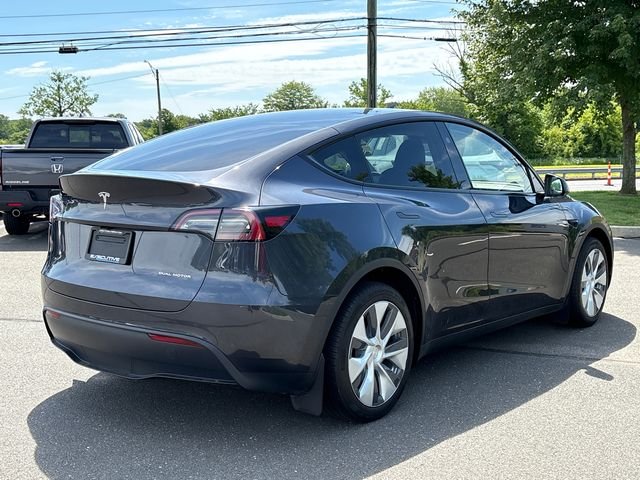 Used 2024 Stealth Gray Tesla Long Range image 4