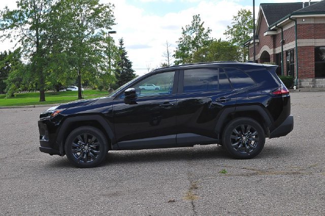 Used 2026 Black Toyota XLE Premium image 6