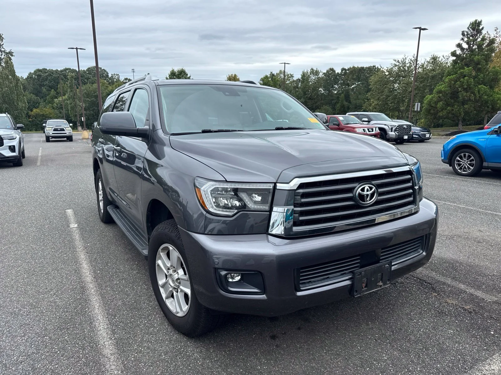 Used 2022 Gray Toyota SR5 image 1