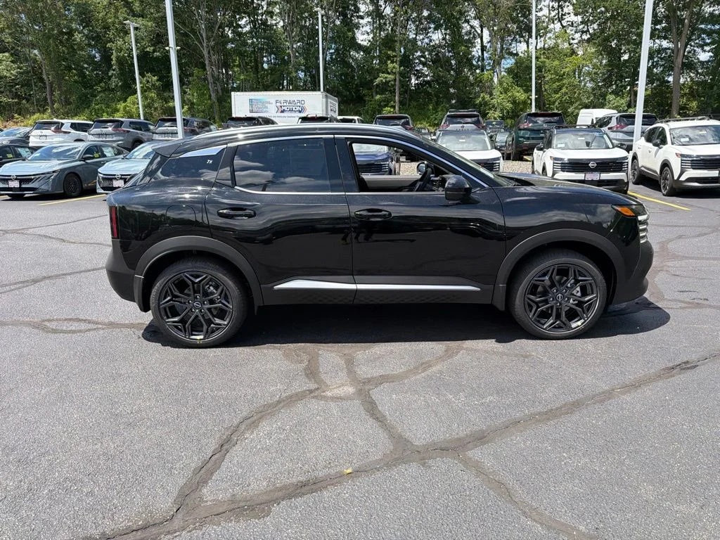 New 2026 Super Black Nissan SR image 9