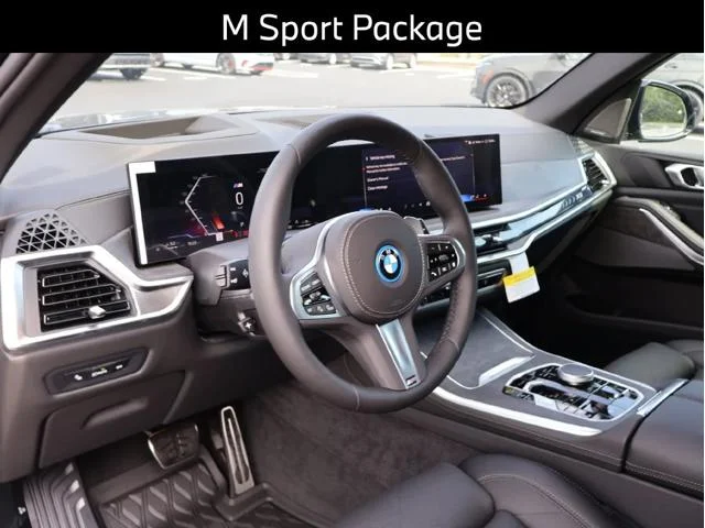 New 2026 Carbon Black Metallic BMW xDrive50e image 3