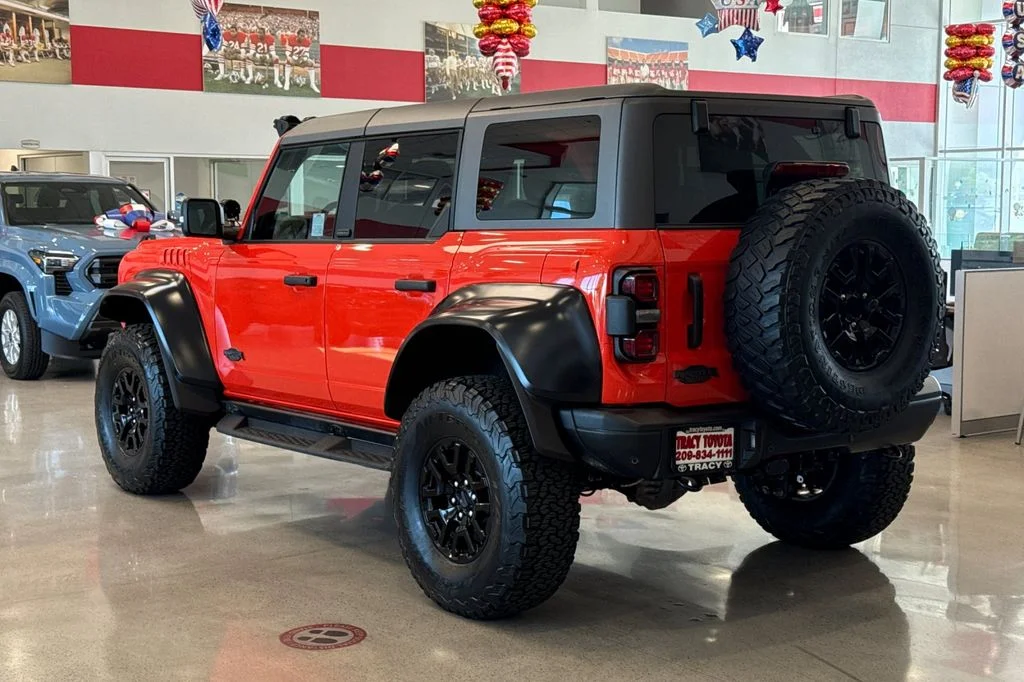 2023 Ford Bronco Raptor - Photo 8