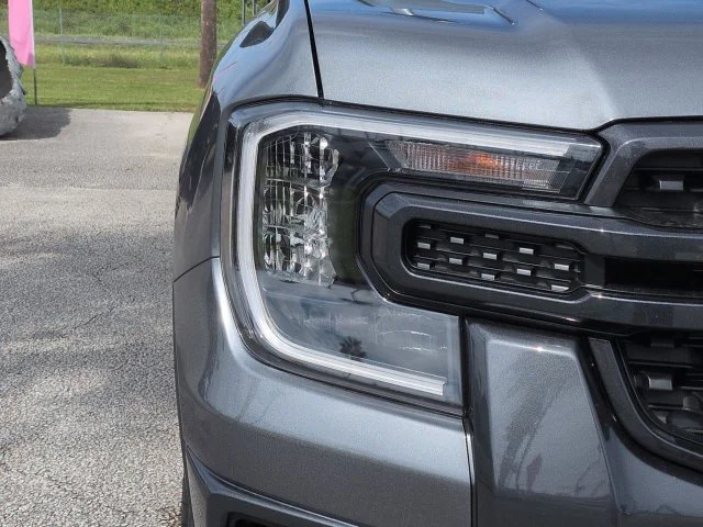 New 2026 Carbonized Gray Metallic Ford XLT image 10