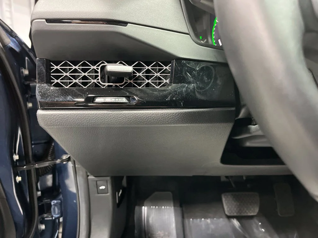 2025 Honda Accord Hybrid EX-L - Photo 13