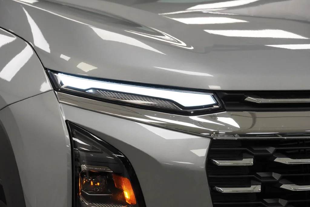 New 2027 Sterling Gray Metallic Chevrolet LT image 31