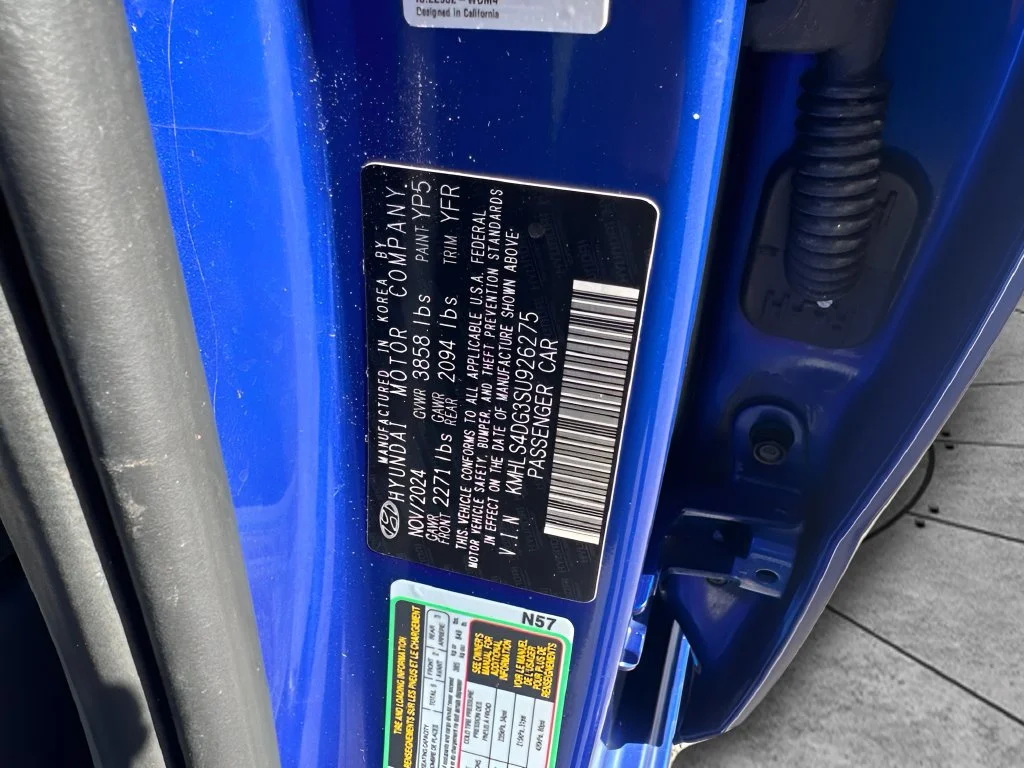 Used 2025 Blue Hyundai SEL Convenience image 29
