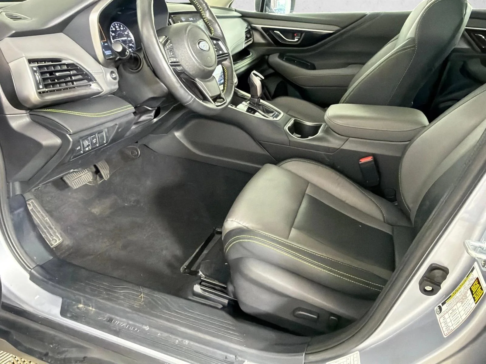 Used 2025 Black Subaru Onyx Edition image 10