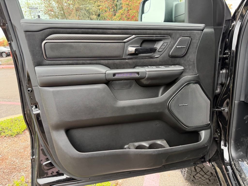 New 2026 Diamond Black Crystal Pearl-Coat Exterior Paint RAM RHO image 12