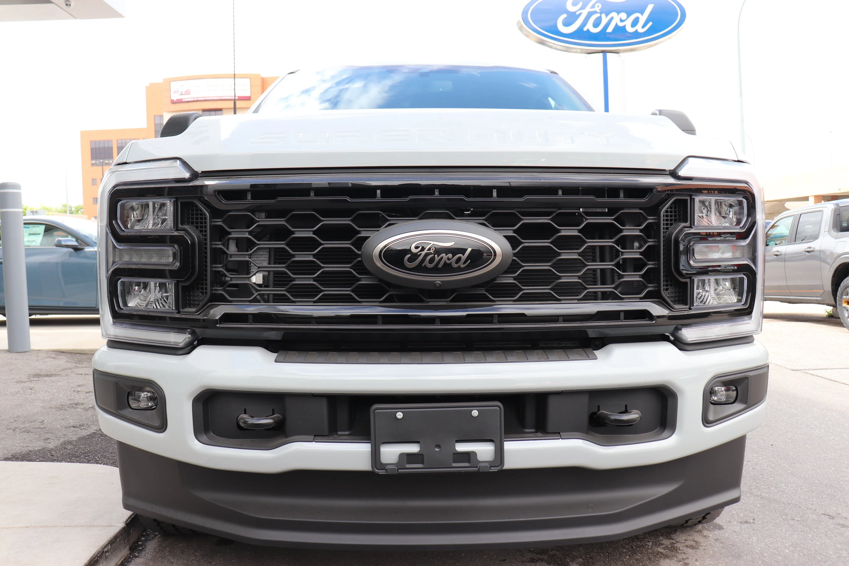 New 2026 AVALANCHE Ford XLT image 2