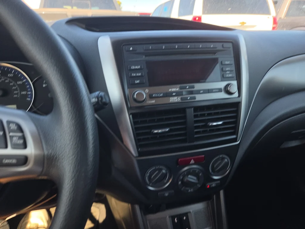 Used 2012 Ice Silver Metallic Subaru 2.5X image 4