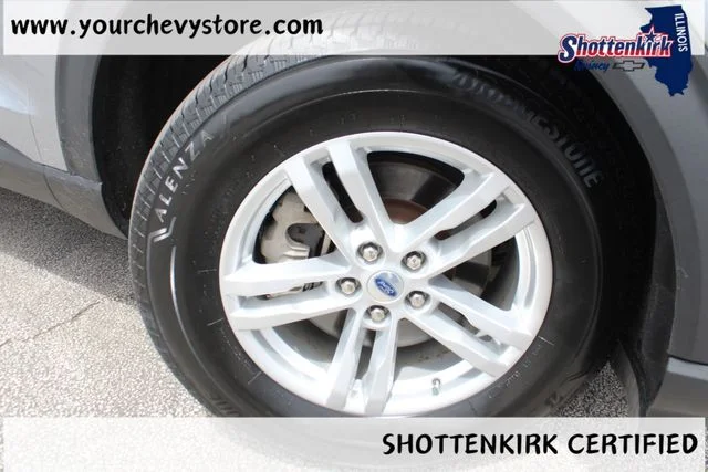 Used 2023 Silver Ford XLT image 7