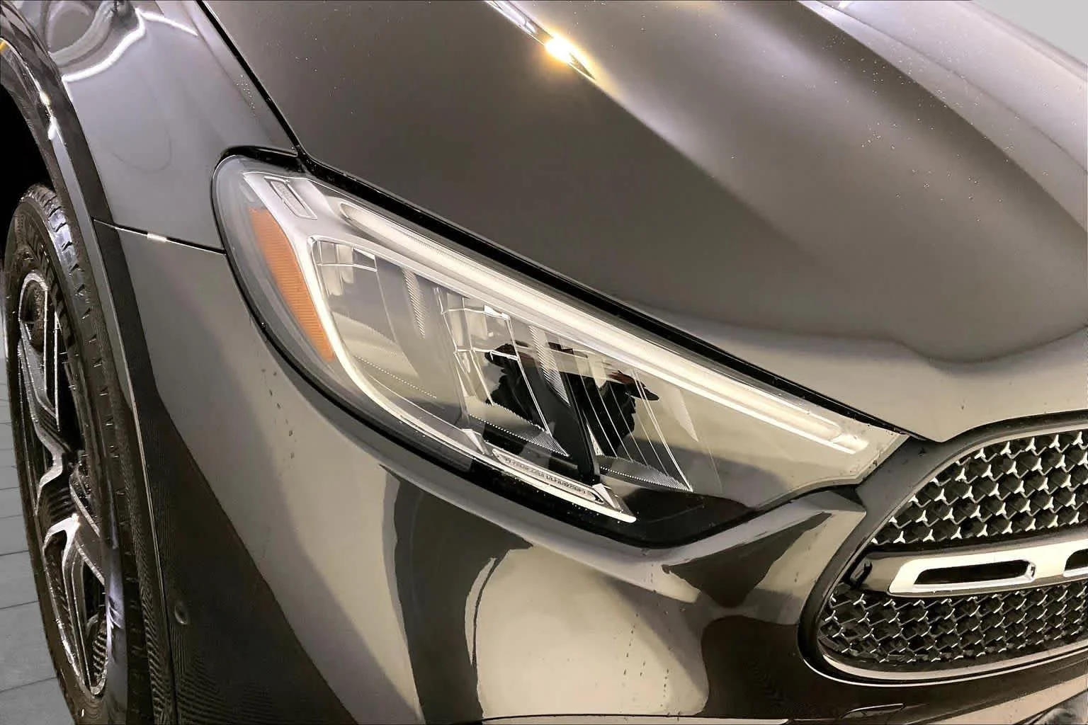 New 2027 Graphite Grey Metallic Mercedes-Benz GLC 300 image 16