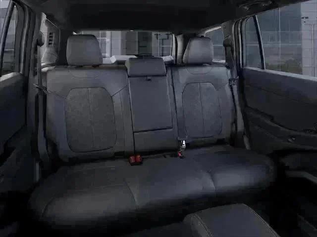New 2026 Bright White Clear-Coat Exterior Paint Jeep Overland image 65