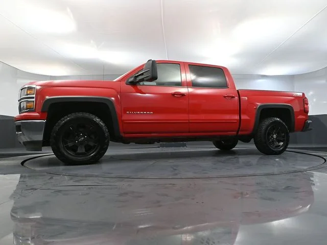 Used 2015 Red Chevrolet LT image 49