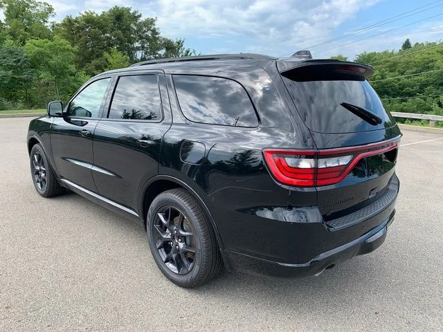 New 2026 DB Black Crystal Clearcoat Dodge GT Premium HEMI V8 image 2