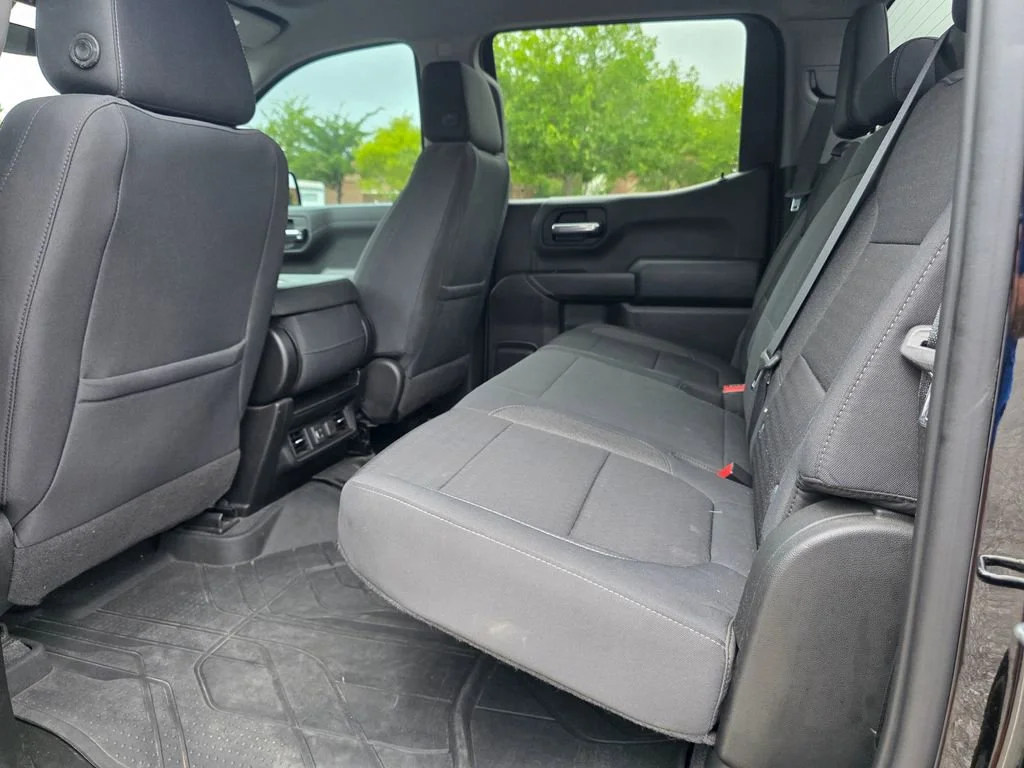 Used 2020 BLACK Chevrolet LT image 27