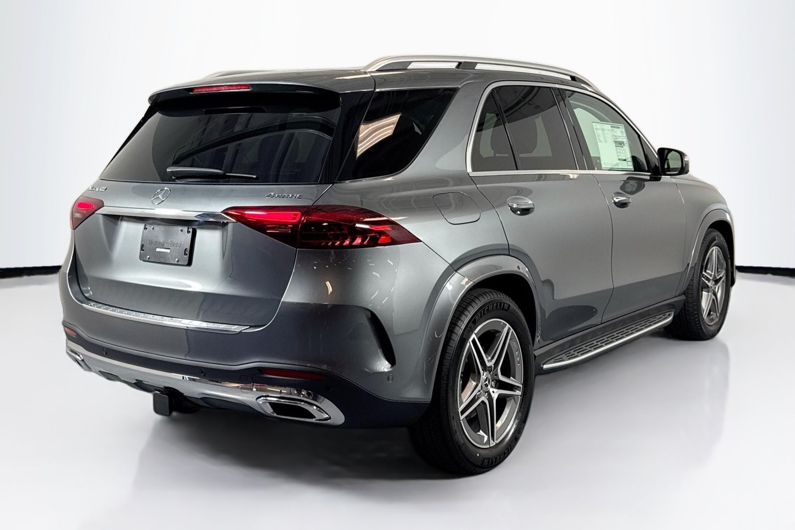 New 2026 Selenite Grey Metallic Mercedes-Benz GLE 450 image 5