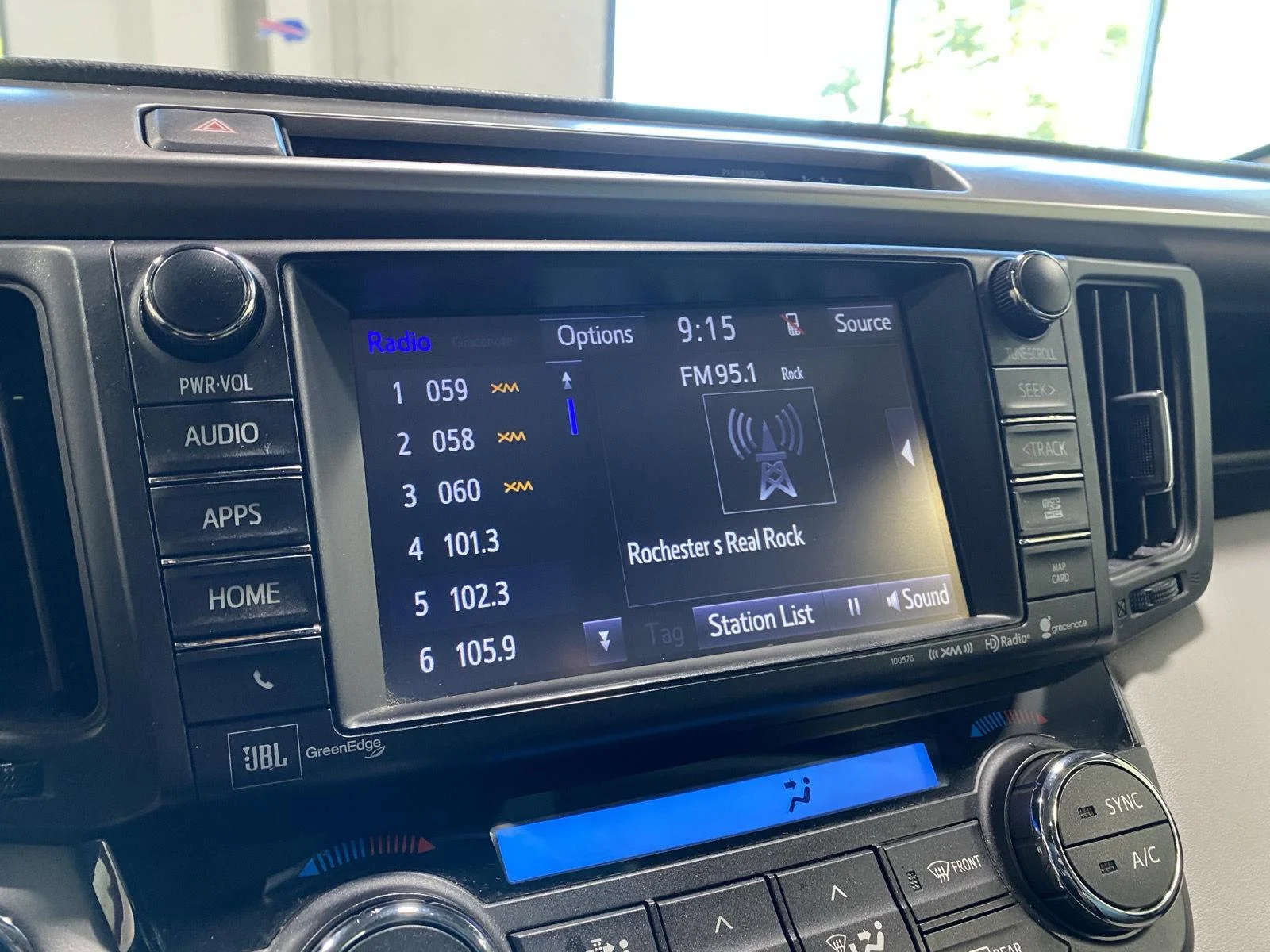 Used 2018 Ruby Flare Pearl Toyota Limited image 27