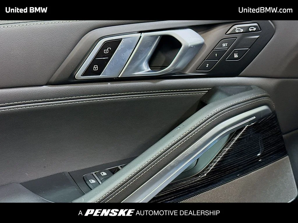 New 2027 Skyscraper Grey Metallic BMW xDrive40i image 3