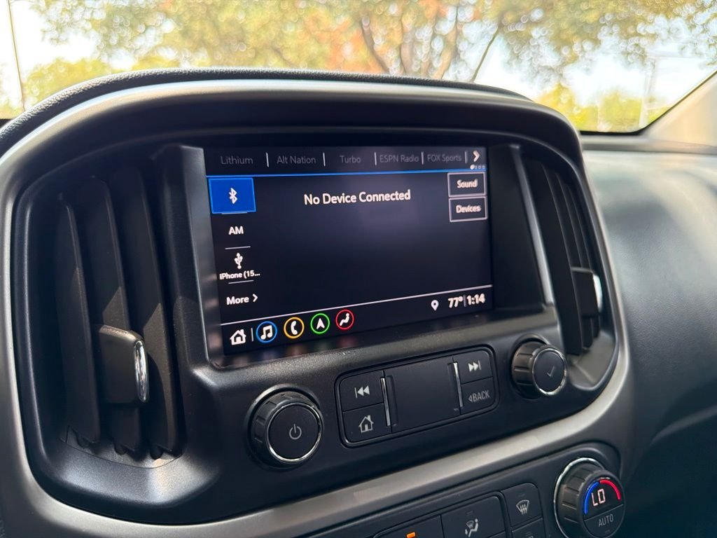 Used 2020 Black Chevrolet Z71 image 30