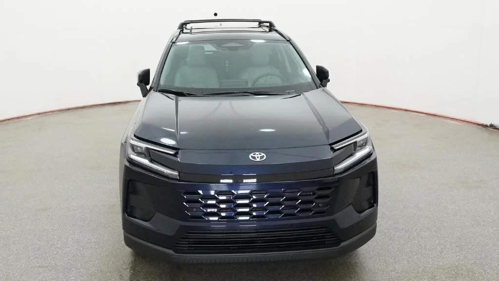 New 2026 Blueprint Toyota XLE Premium image 2