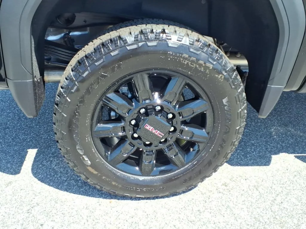 2026 GMC Sierra 2500HD AT4 - Photo 29