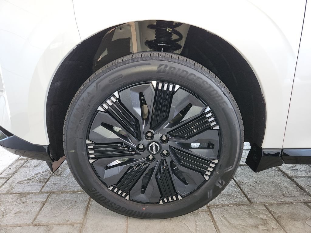 New 2026 Everest White Pearl TriCoat Nissan Platinum AWD image 25