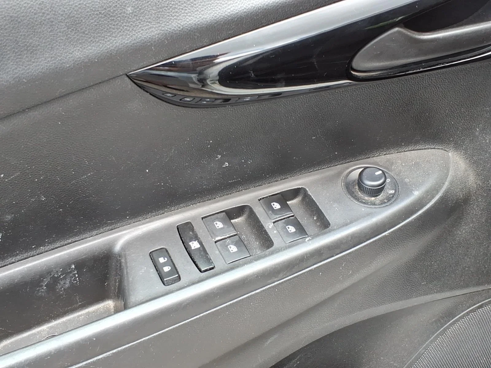 Used 2021 Summit White Chevrolet 1LT image 11
