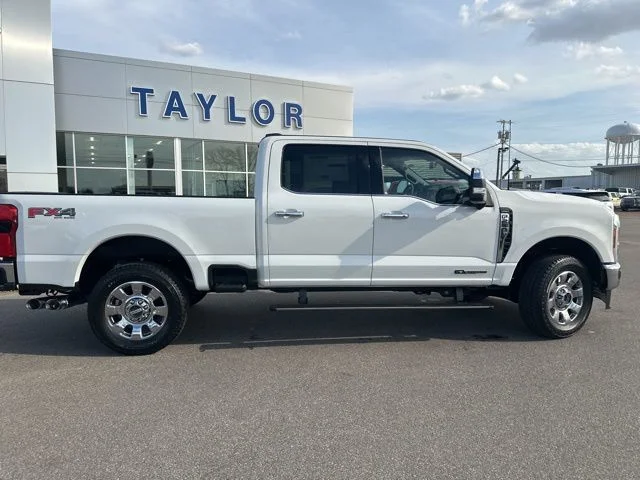 New 2026 Star White Metallic Tri-Coat Ford F-250® Lariat® image 17