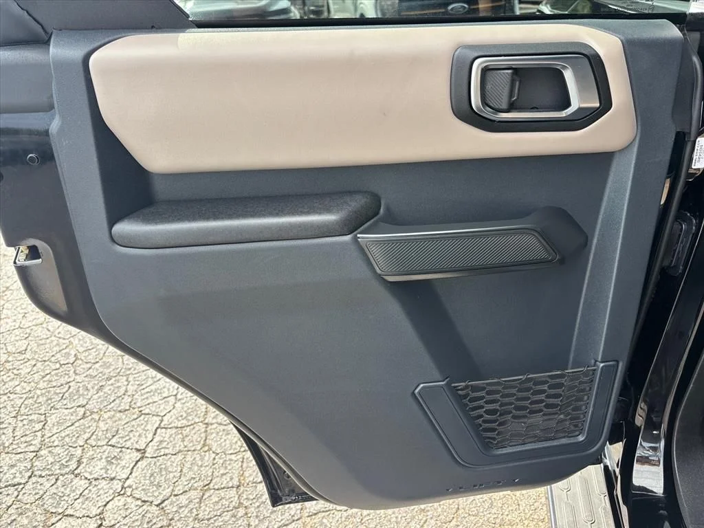Used 2024 Shadow Black Ford Wildtrak image 18