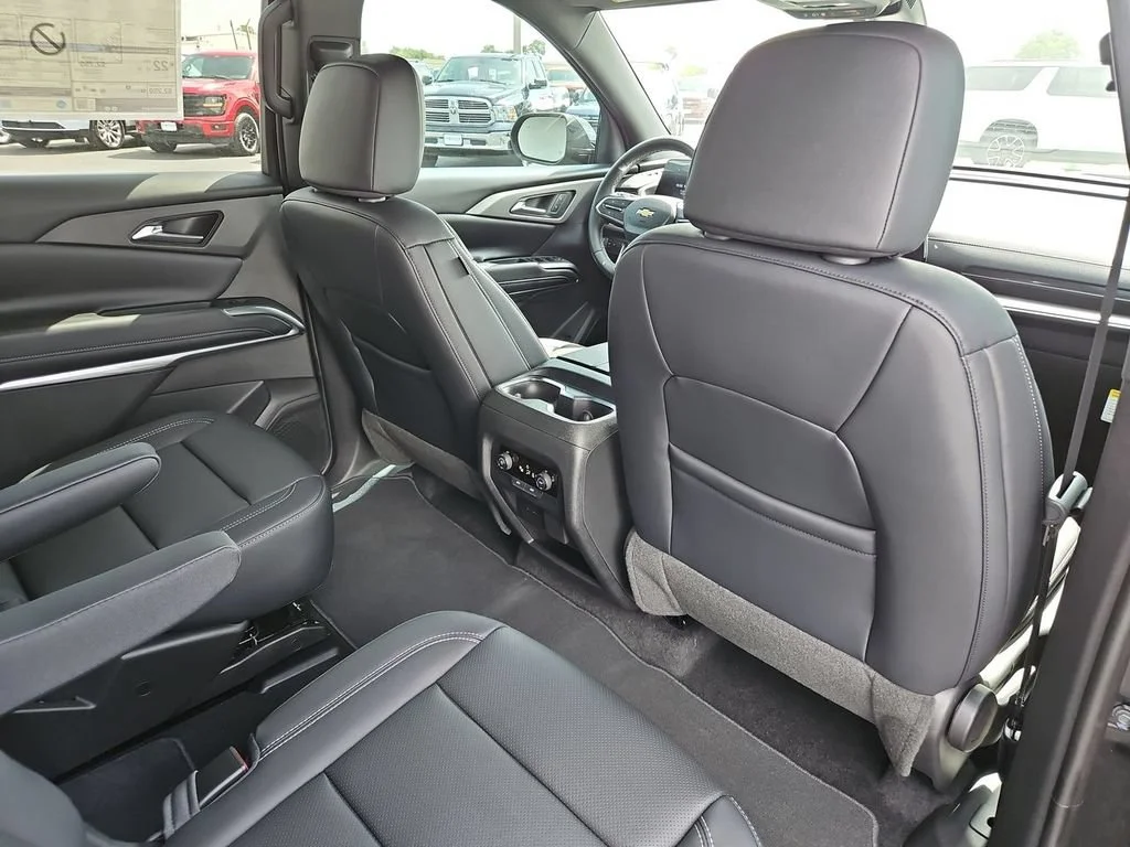 New 2026 Mosaic Black Metallic Chevrolet LT image 13