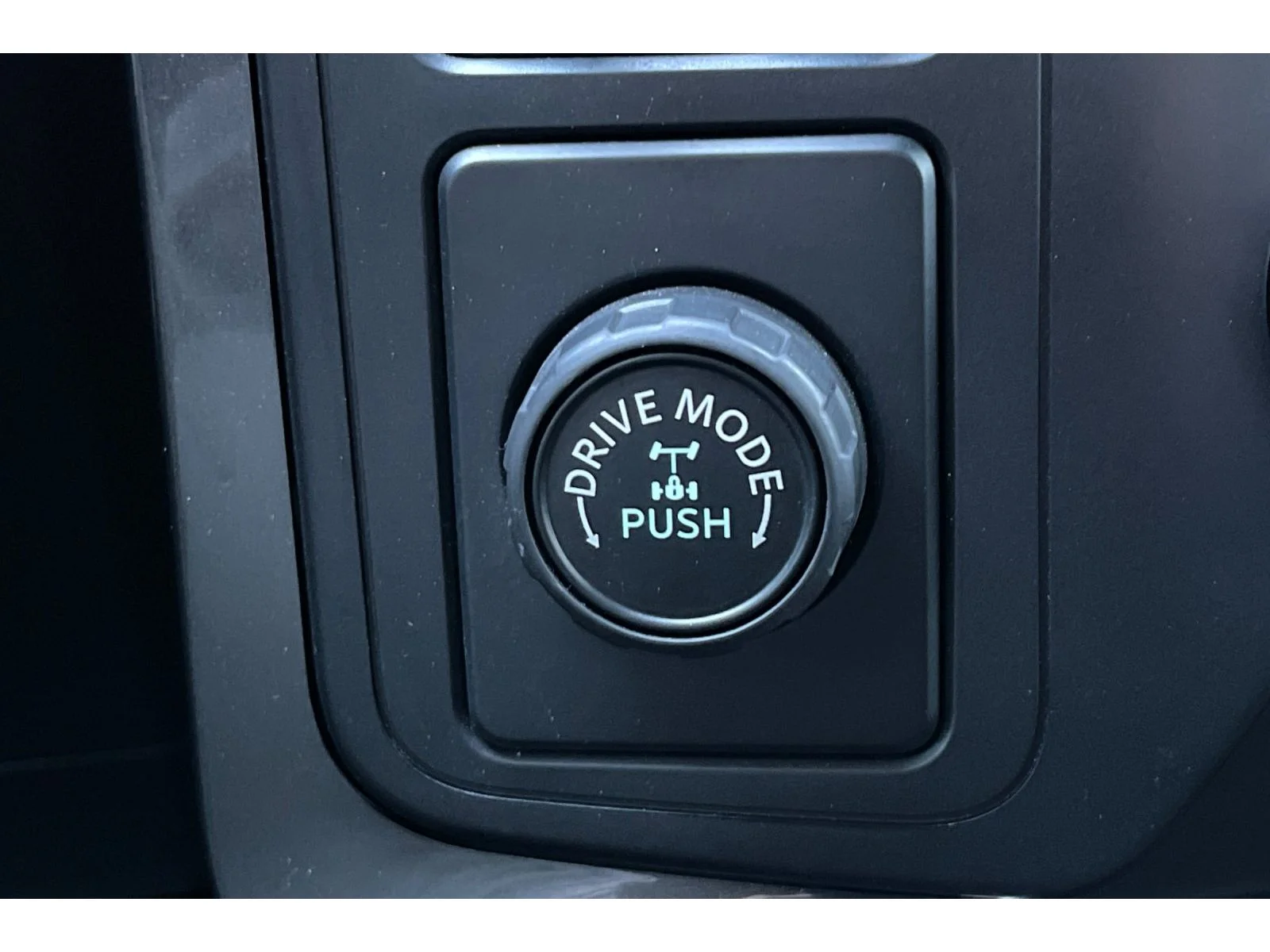 Used 2021 Space White Metallic Ford XLT image 30