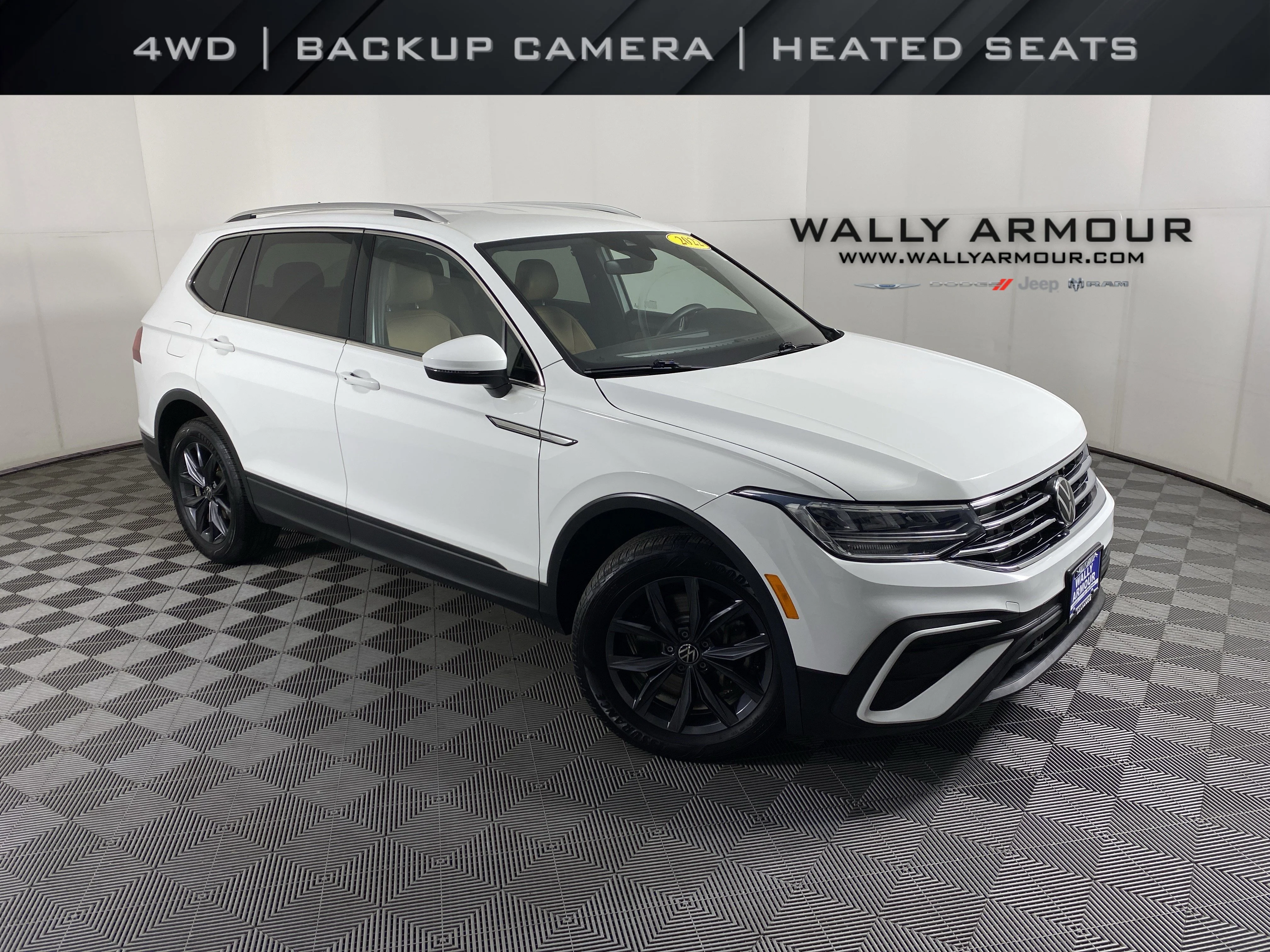 2022 Volkswagen Tiguan 2.0T SE 4Motion's photo