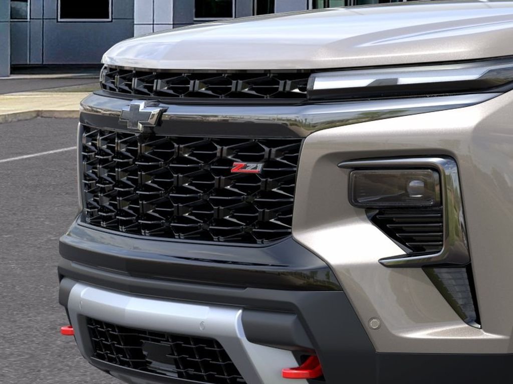 New 2027 Sandstone Gray Chevrolet Z71 image 13