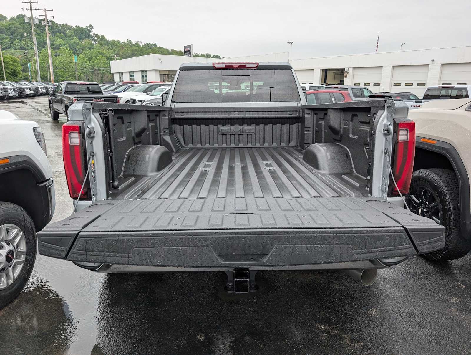 2026 GMC Sierra 3500HD SLE - Photo 8