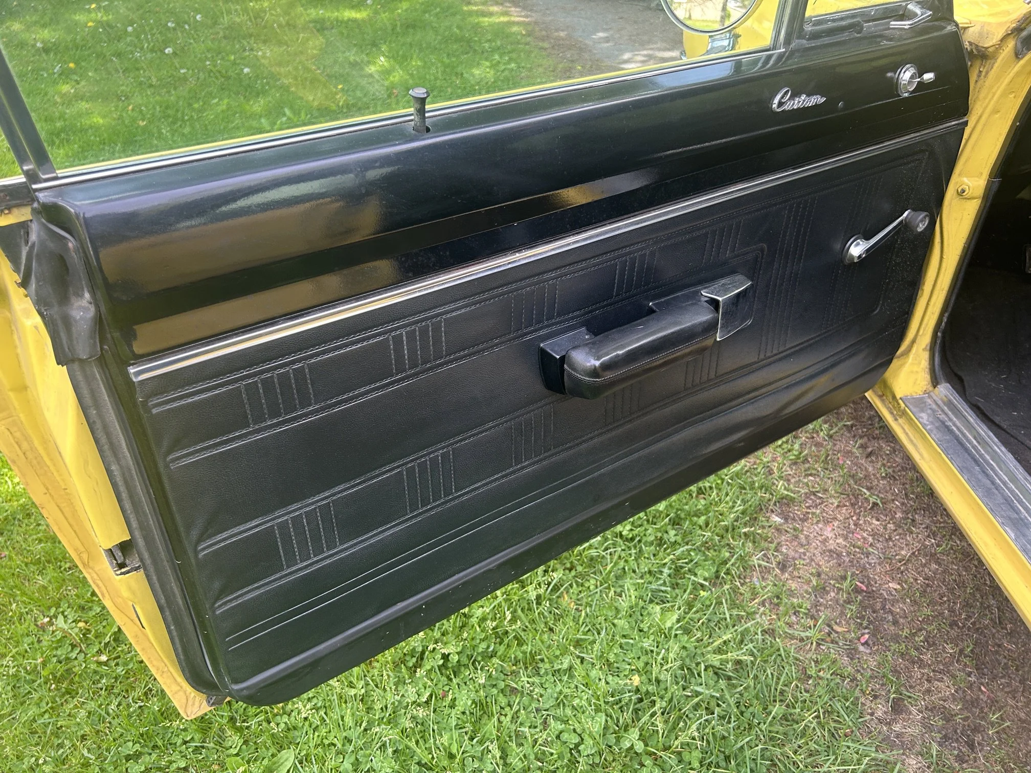 Used 1970 Yellow Dodge  image 9