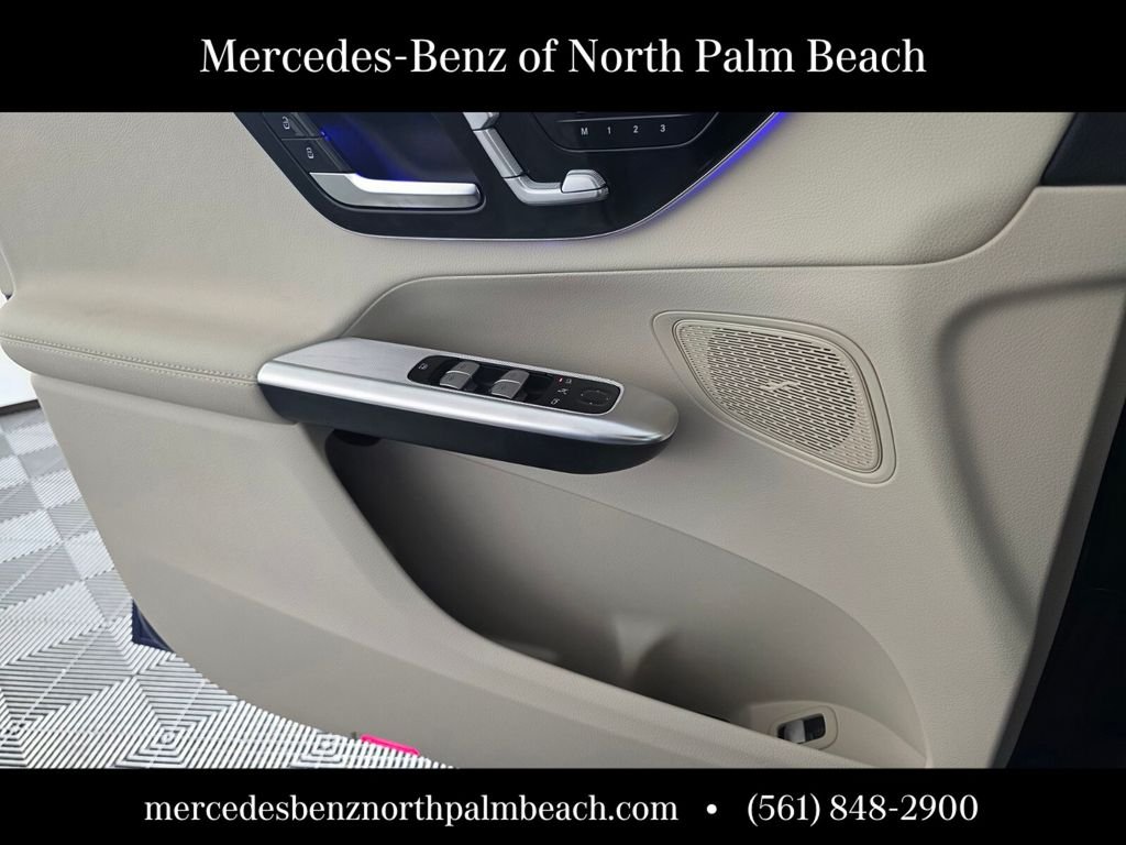 New 2026 Starling Blue Metallic Mercedes-Benz GLC 300 image 20