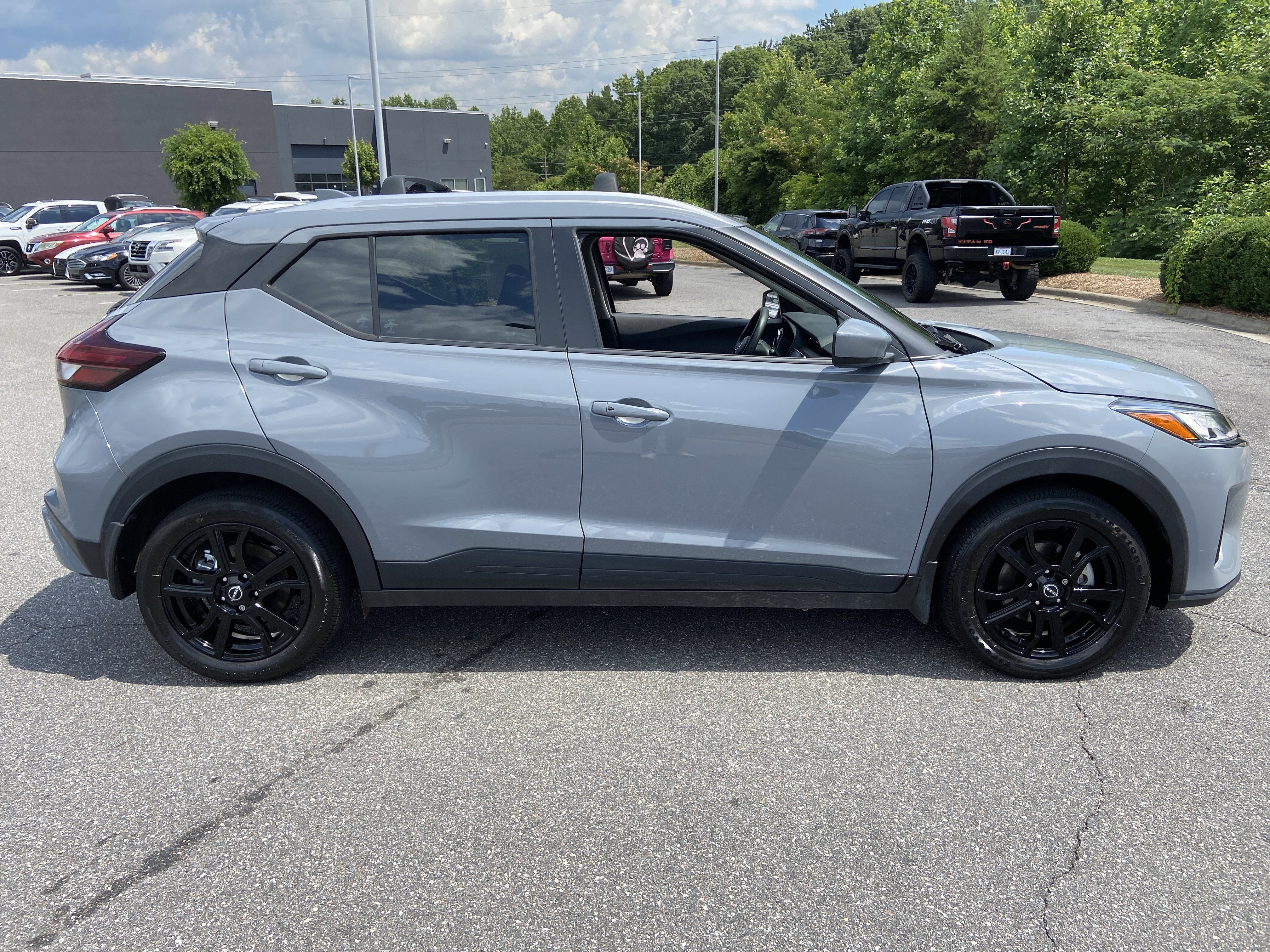Certified Used 2024 Boulder Gray Pearl Nissan SV image 6