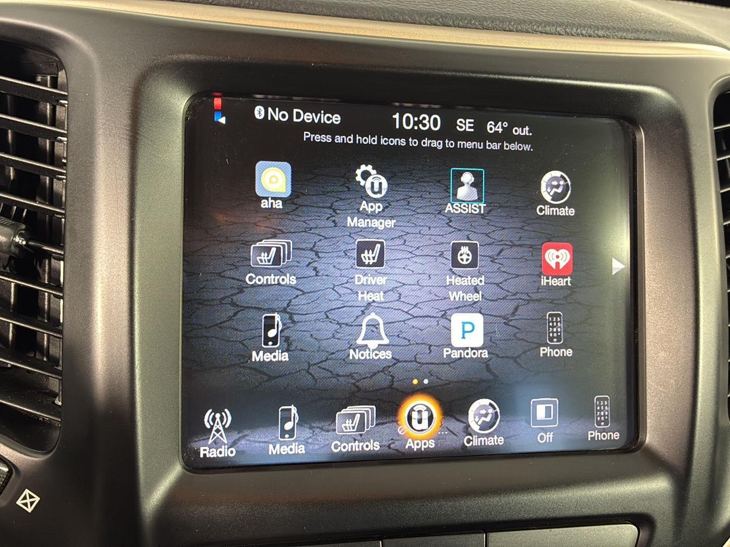 Used 2015 Bright White Clearcoat Jeep Latitude image 29