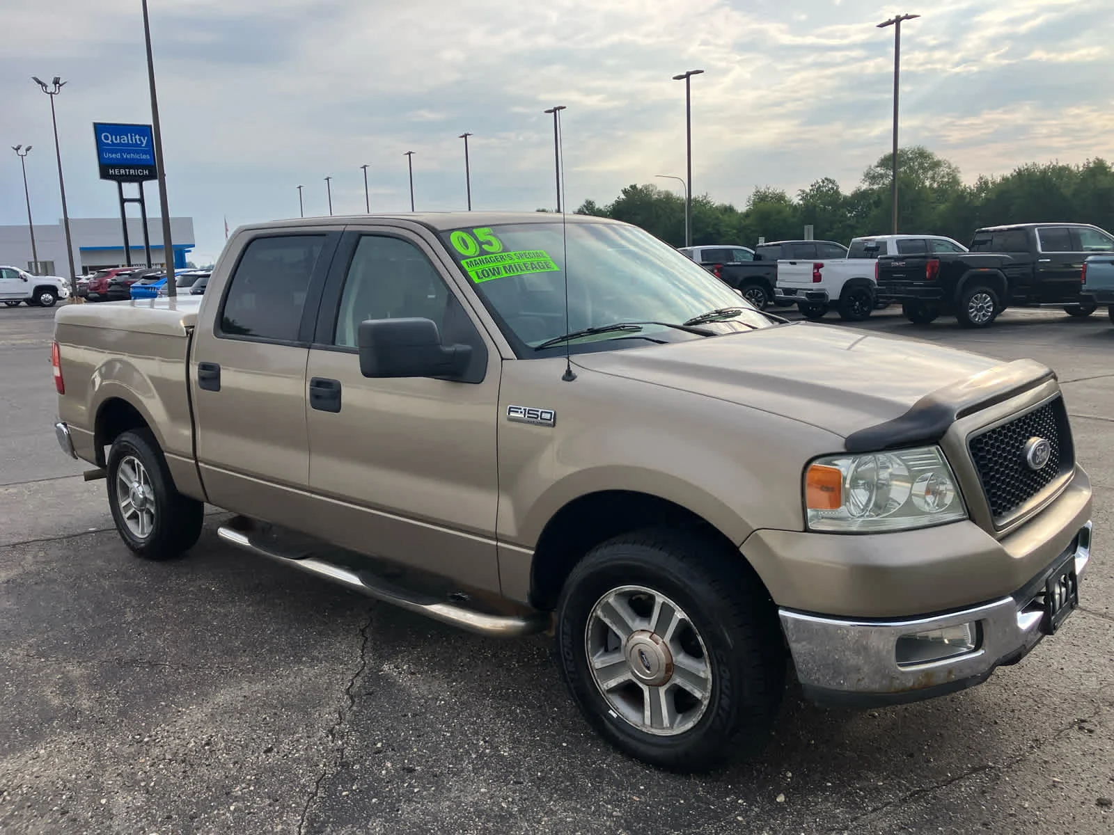 Used 2005 Ford F-150 XLT with VIN 1FTRW12WX5KE57326 for sale in Newark, DE