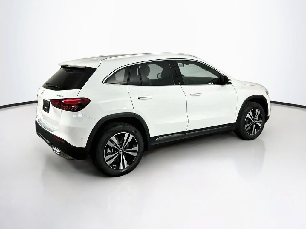 New 2026 Polar White Mercedes-Benz GLA 250 image 39