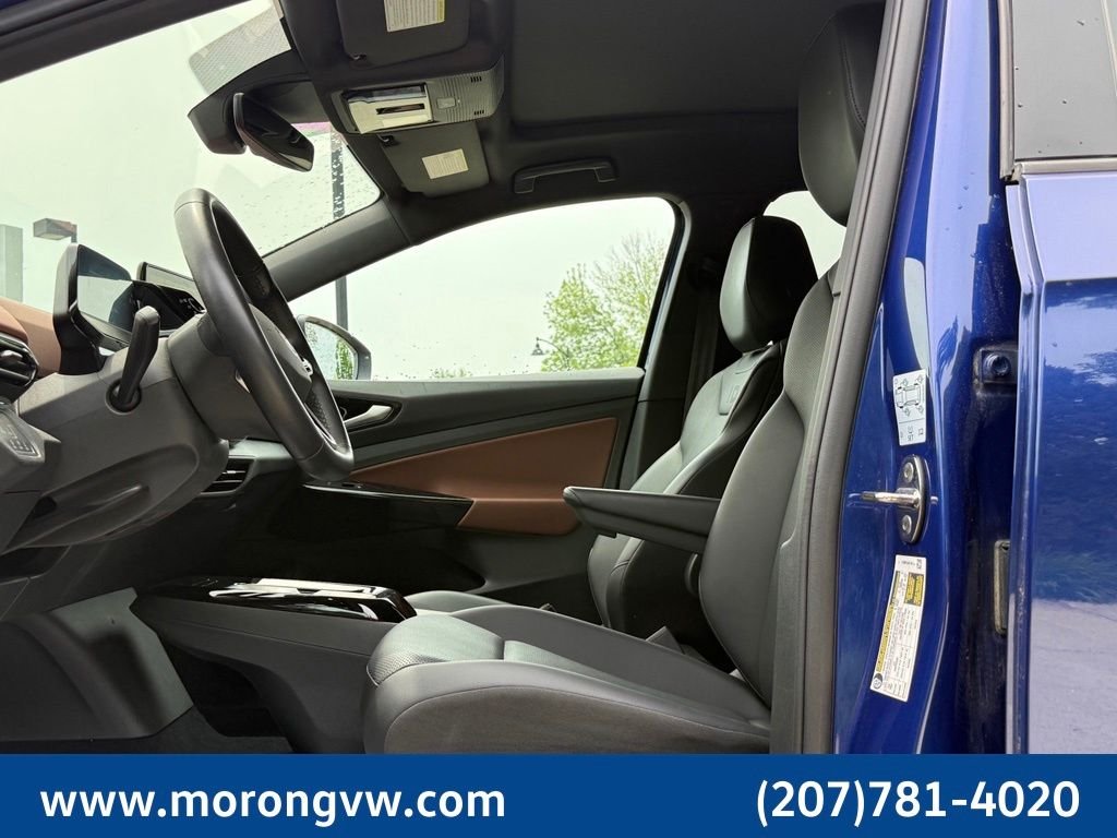 Used 2022 Blue Volkswagen Pro S image 28